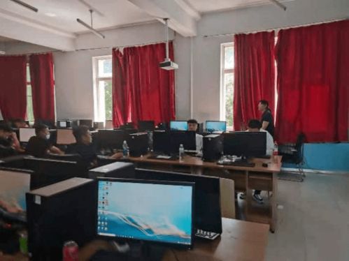 基层动态 | 学技能不耽误，授课线上线下齐步走——计算机与智能应用系圆满完成扩招班岗位技能实训集中授课